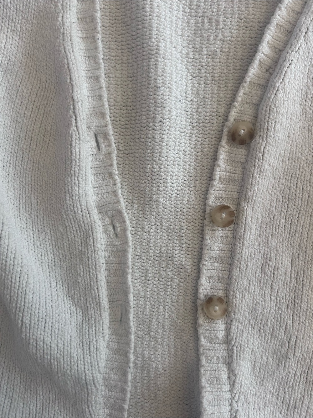 Abercrombie Light Cream Button-Front Women’s Sweater Cardigan - Picture 3 of 4